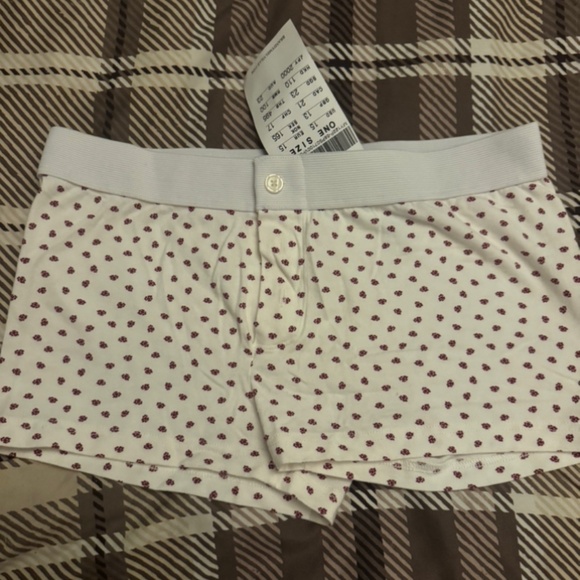 Brandy Melville red floral shorts - Picture 1 of 1